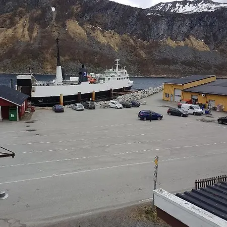 Hus Retro Gryllefjord